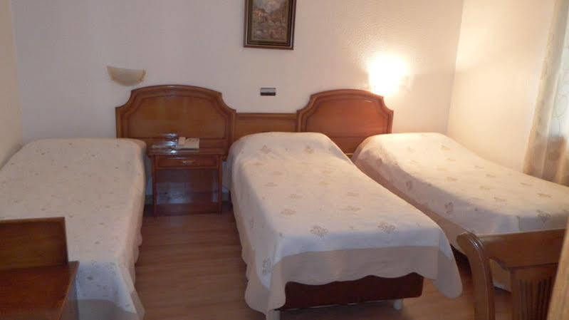 Senorial Hotel Madrid Buitenkant foto