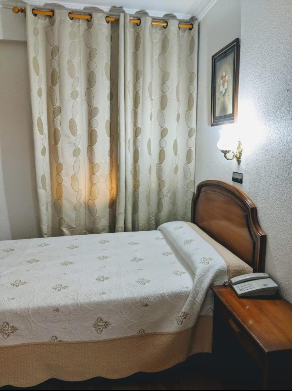 Senorial Hotel Madrid Buitenkant foto
